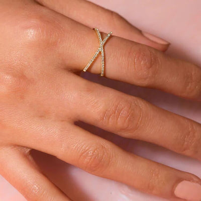 Nia 18k Gold Cross Ring