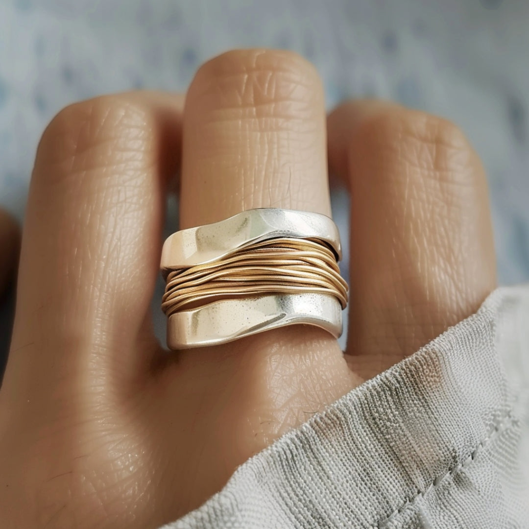 Chic Silver-Plated Gold Wire Ring for an Elegant Look