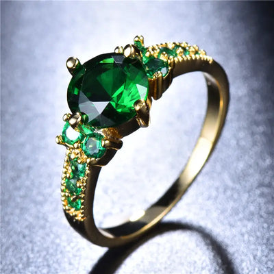 Celia Ferrowyn Elegant Gold Ring
