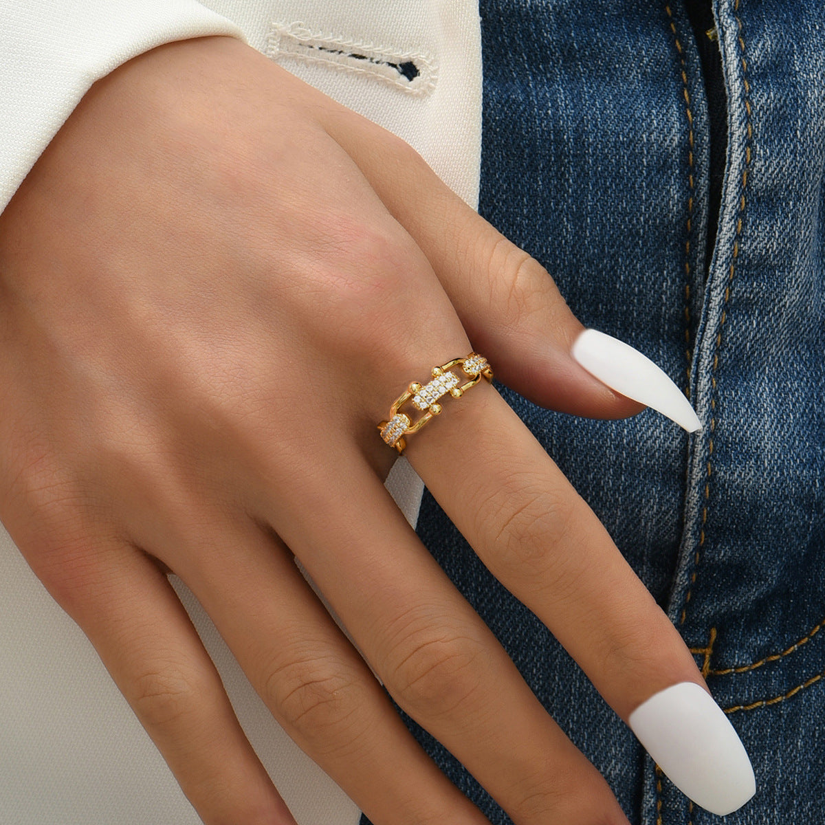 Chloe 18k Gold Ring