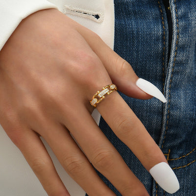 Chloe 18k Gold Ring