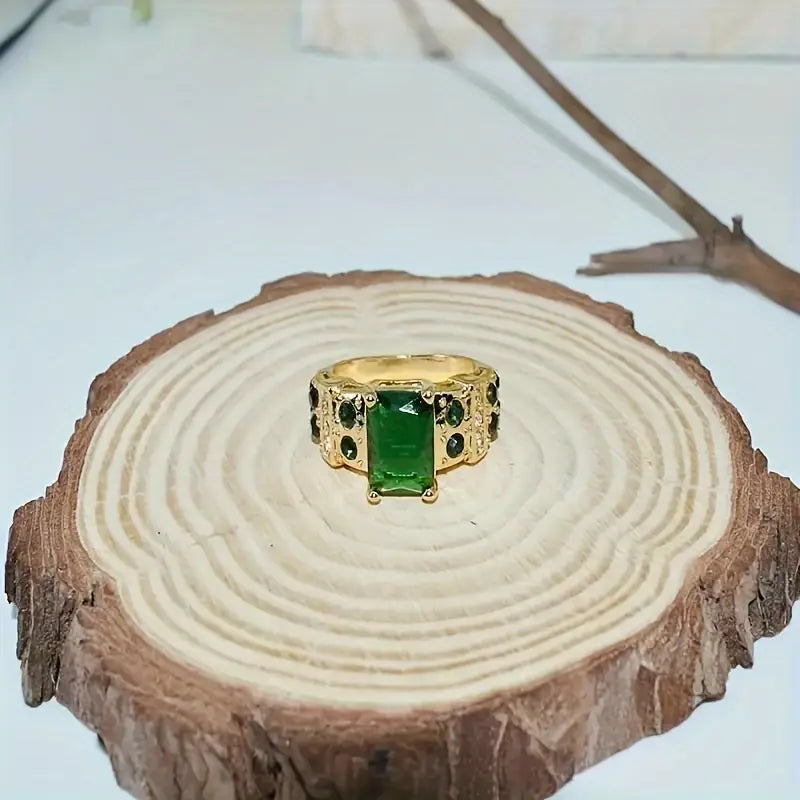 Averine Virdara Gold Ring