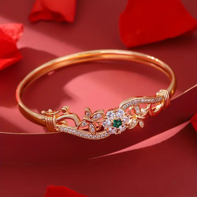 Gold Isla Beaumont Bracelet