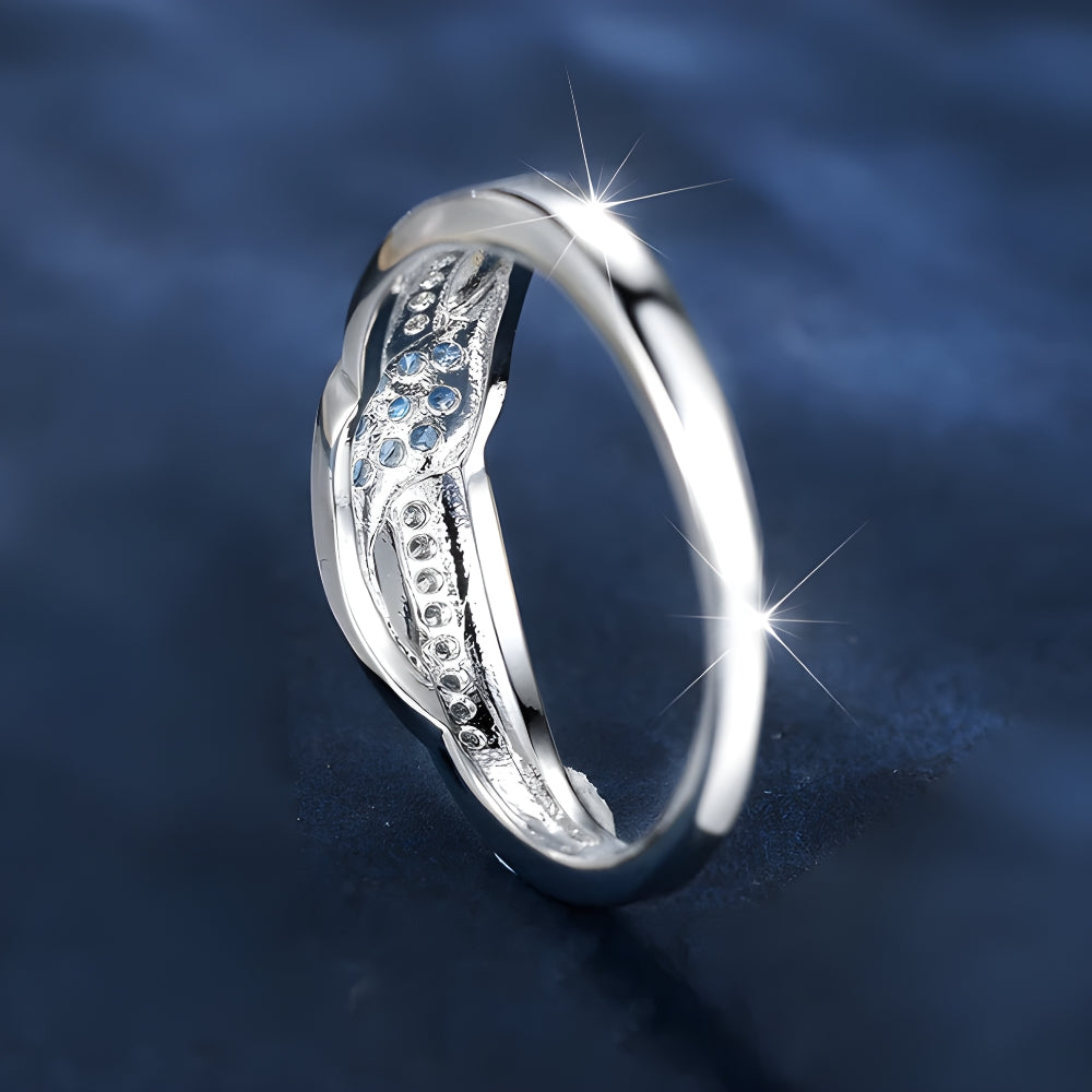 Silent Waves – 925 Silver Ring with Blue Crystal