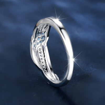 Silent Waves – 925 Silver Ring with Blue Crystal