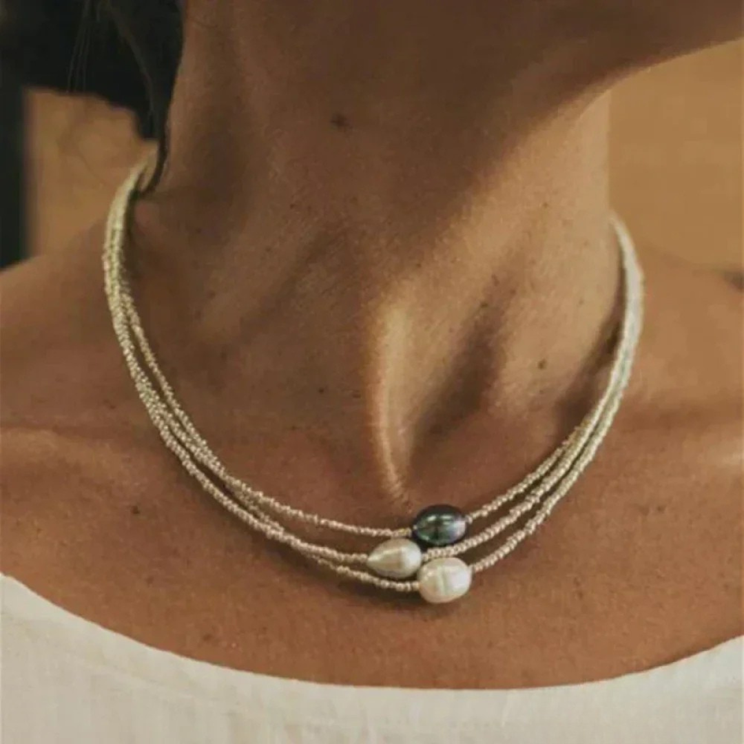 Retro-Inspired Freshwater Pearl Necklace