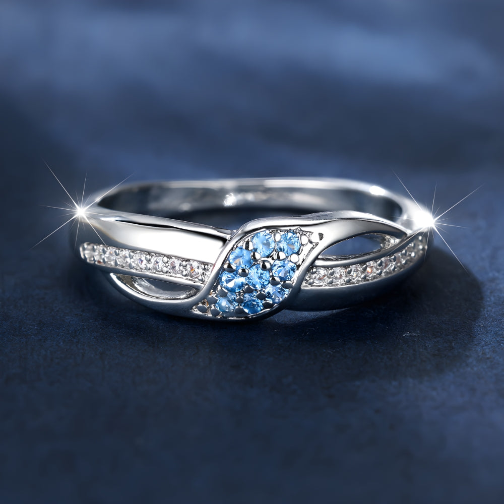 Silent Waves – 925 Silver Ring with Blue Crystal