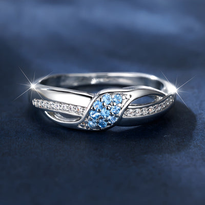 Silent Waves – 925 Silver Ring with Blue Crystal