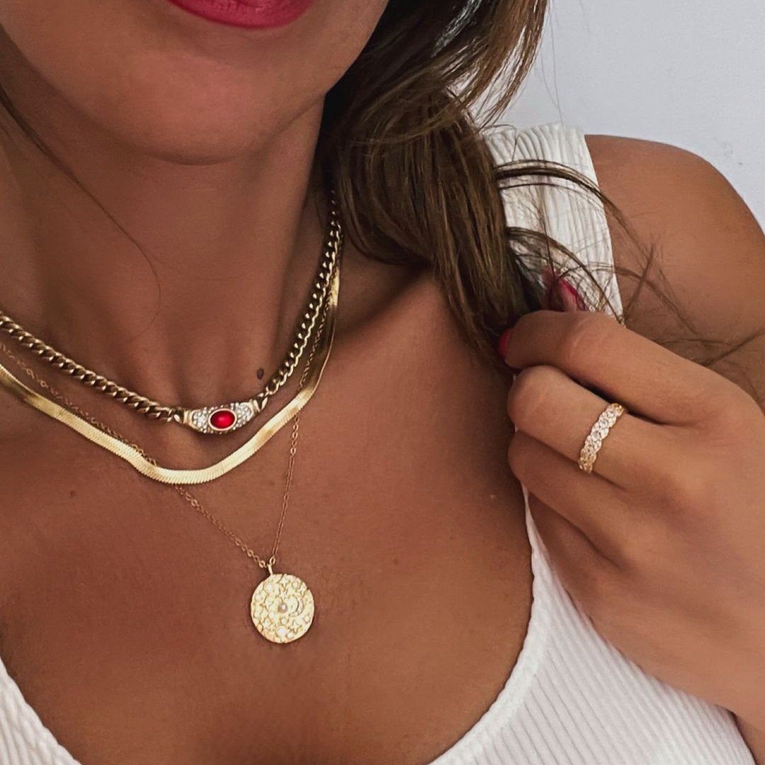 Isabella Vintage Necklace | Crafted in 18k Gold