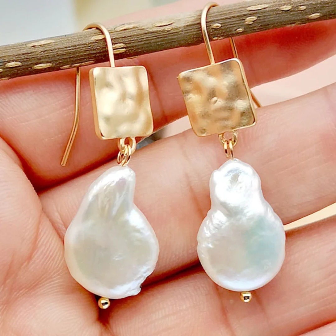 Elegant Freshwater Pearl Earrings