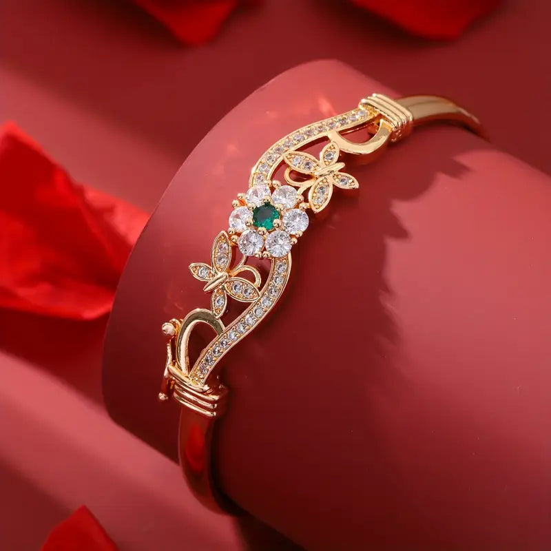 Gold Isla Beaumont Bracelet