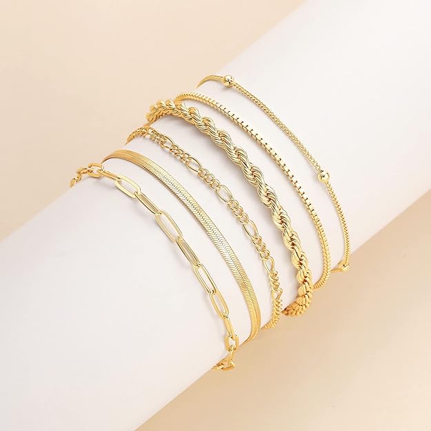 Vernetta™ | Elegant Gold Bracelet Collection