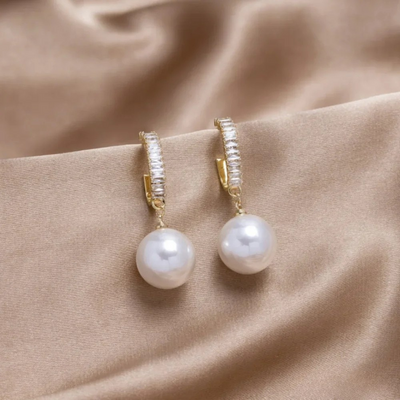 Chic Pearl & Zirconia Earrings