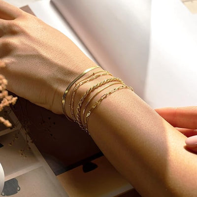 Vernetta™ | Elegant Gold Bracelet Collection