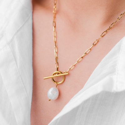 14k Gold Aphrodite Necklace Adorned with Freshwater Pearls
