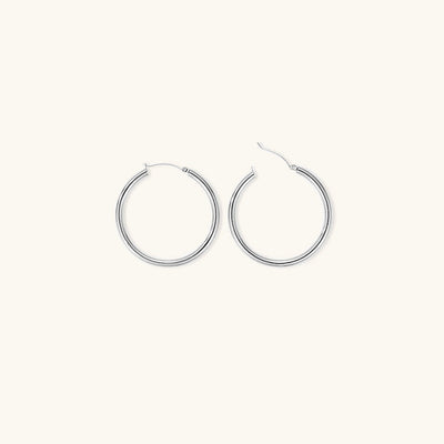 Chic Wide Round Earrings in 18k Gold