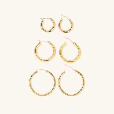 Chic Wide Round Earrings in 18k Gold