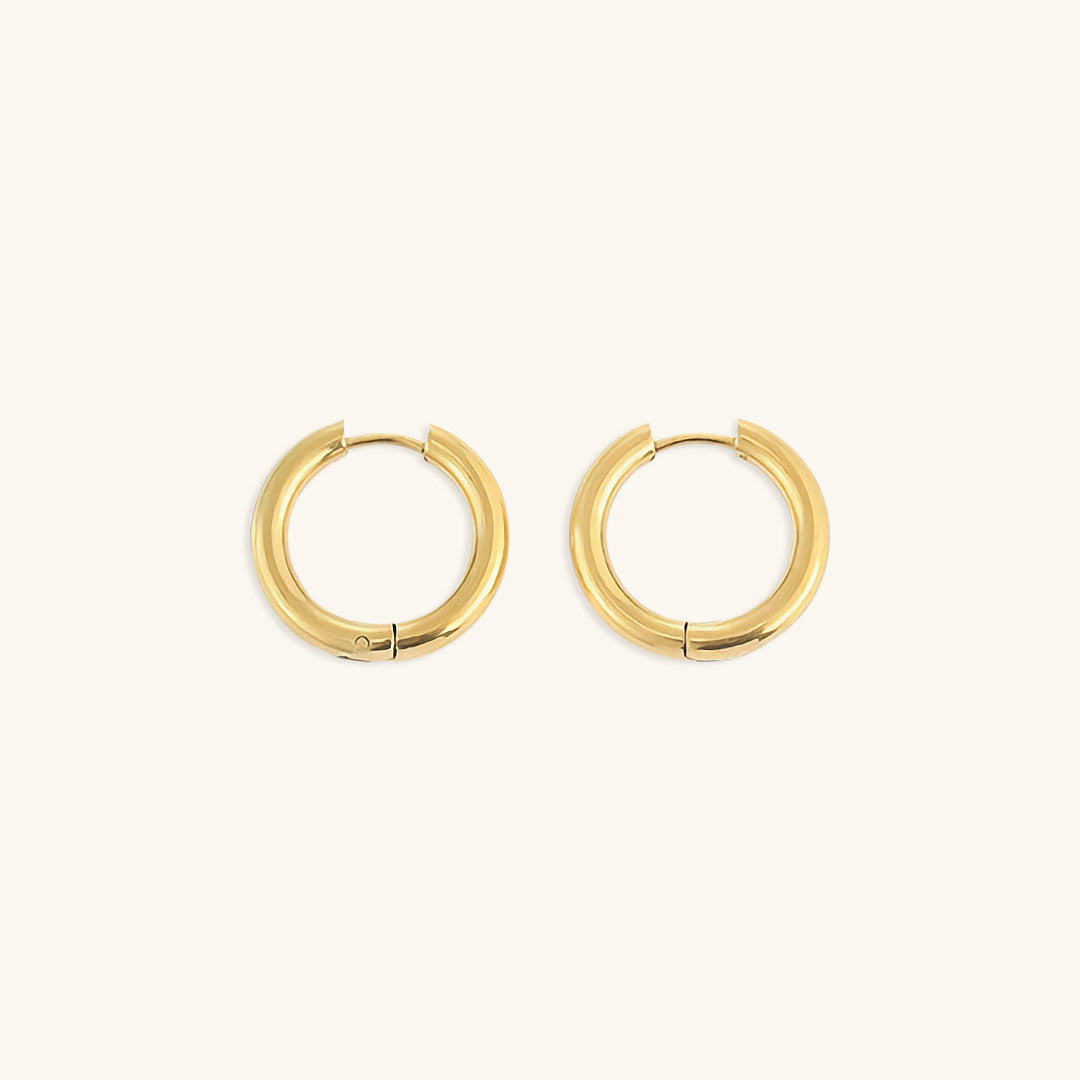 Timeless 18k Gold Round Earrings