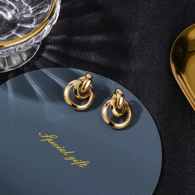 Chic Gold Hoop Earrings