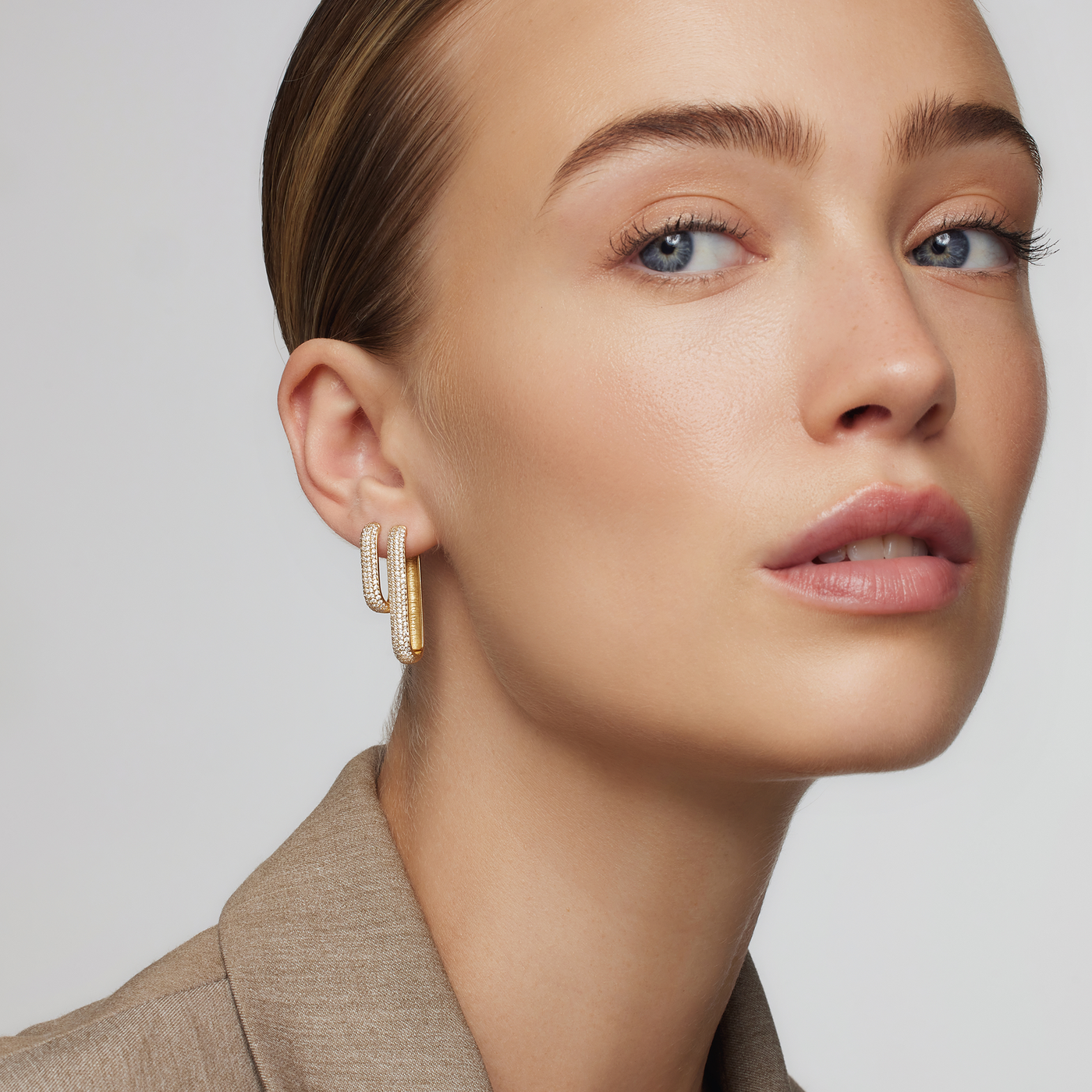 18k Gold Icon Pavé Hoop Earrings