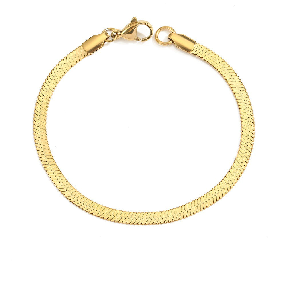 18k Gold Stella Necklace Featuring Braid and Fish Design