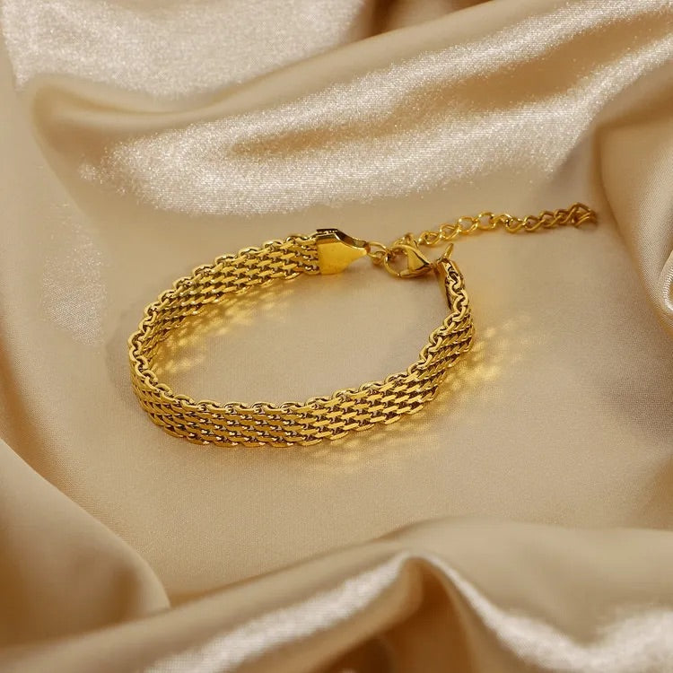 Imara Elegant Chain Bracelet | 18K Gold