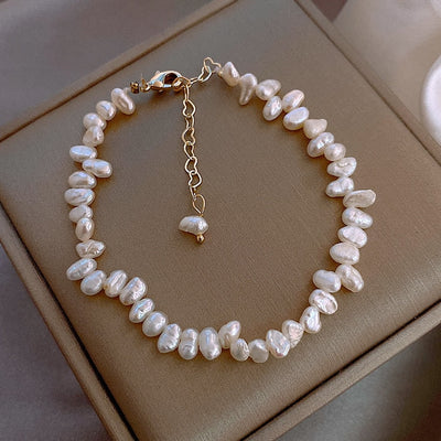 Luxurious Céline Pearl Bracelet - Elevate Your Style
