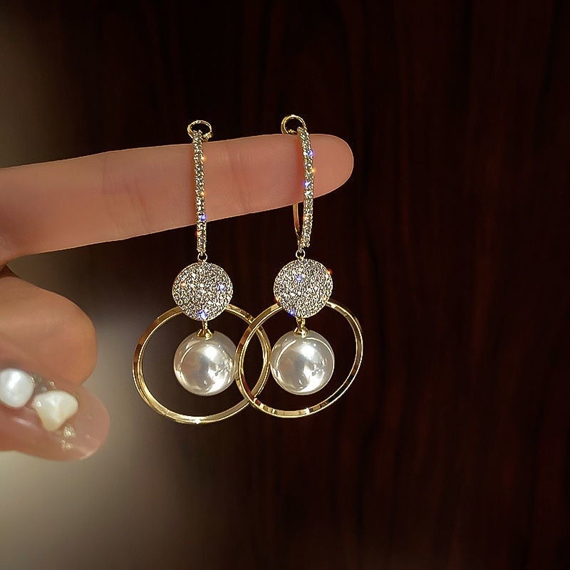 Luxury Cultured Pearl Earrings