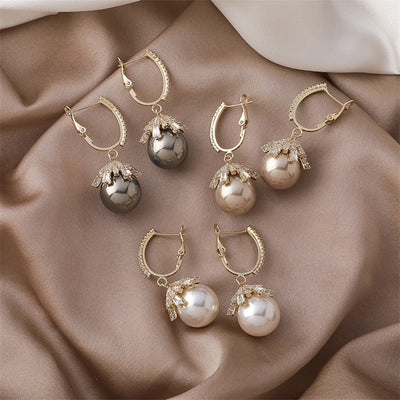 Malia™ | Elegant Pearl Drop Earrings