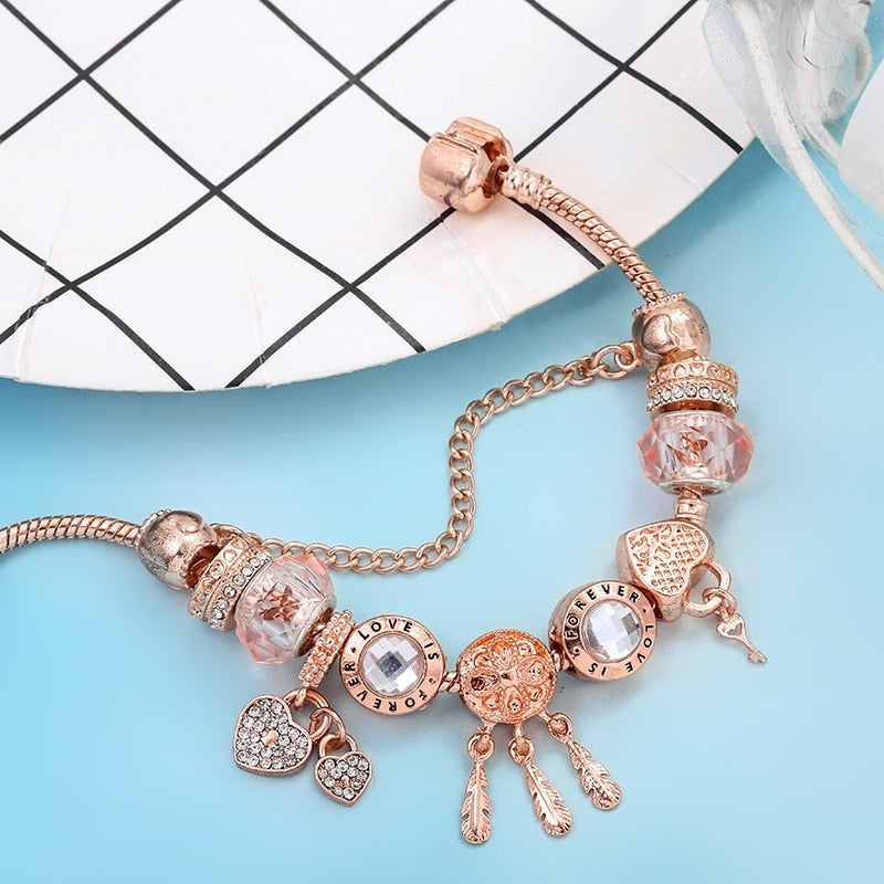 Charming Snow Catcher Bracelet Adorned with Romantic Roses and Silver Charms