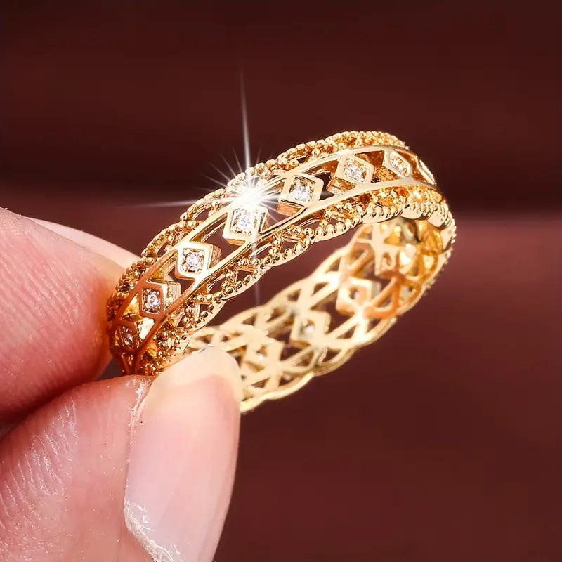 Glowing Hollow Gold Band