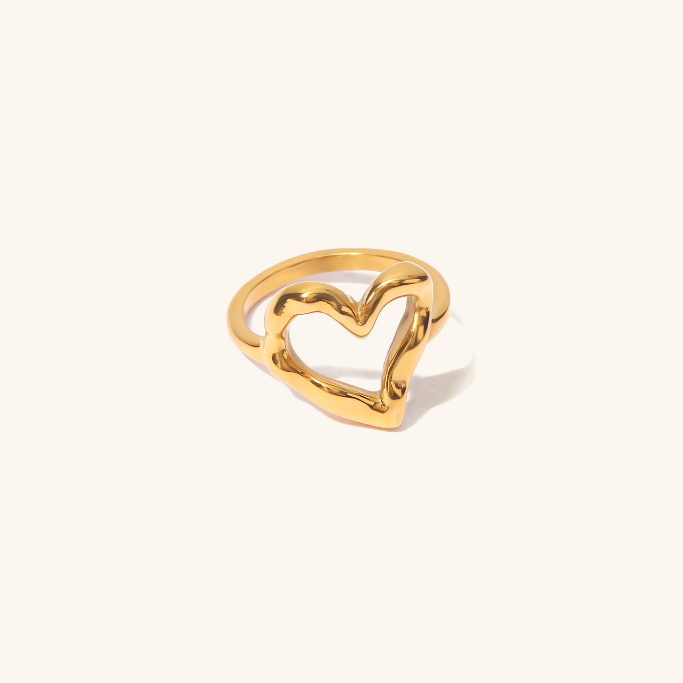 Verity Heart Ring in 18K Gold