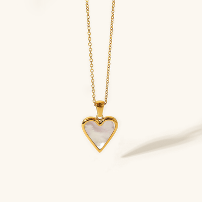18k Gold Blythe Heart Necklace