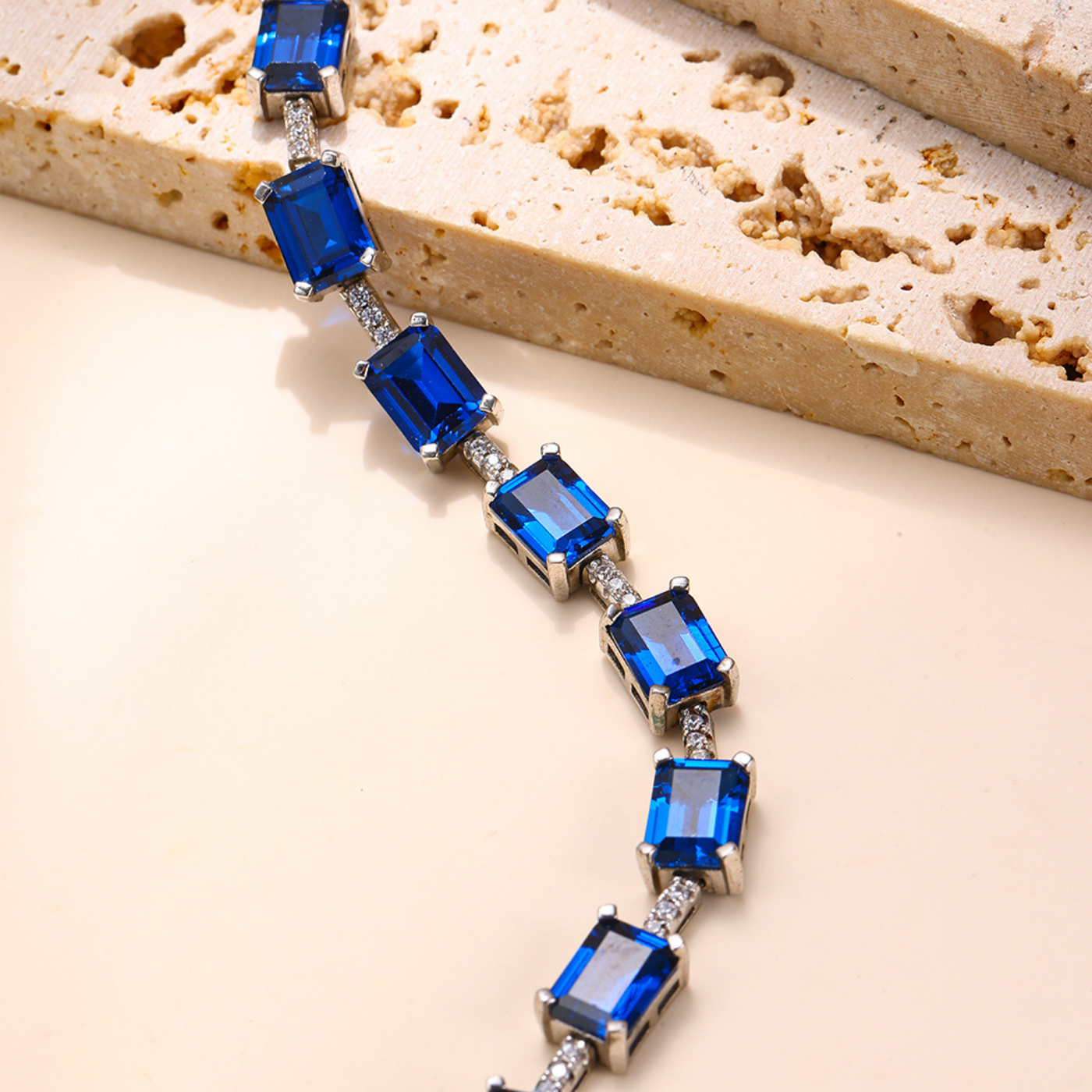 Elegant Blue Zircon Buckle Bracelet