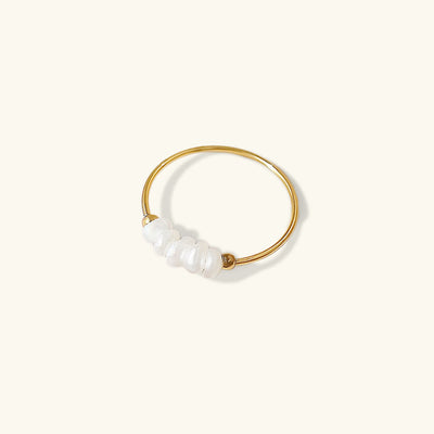 18k Gold Magnolia Ring Adorned with Freshwater Pearls