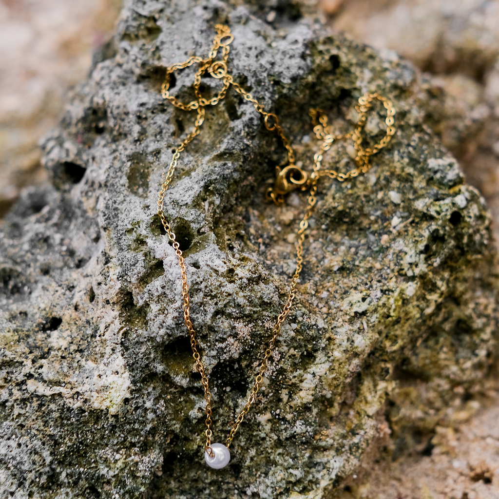 14k Gold Marianne Necklace Adorned with Freshwater Pearls