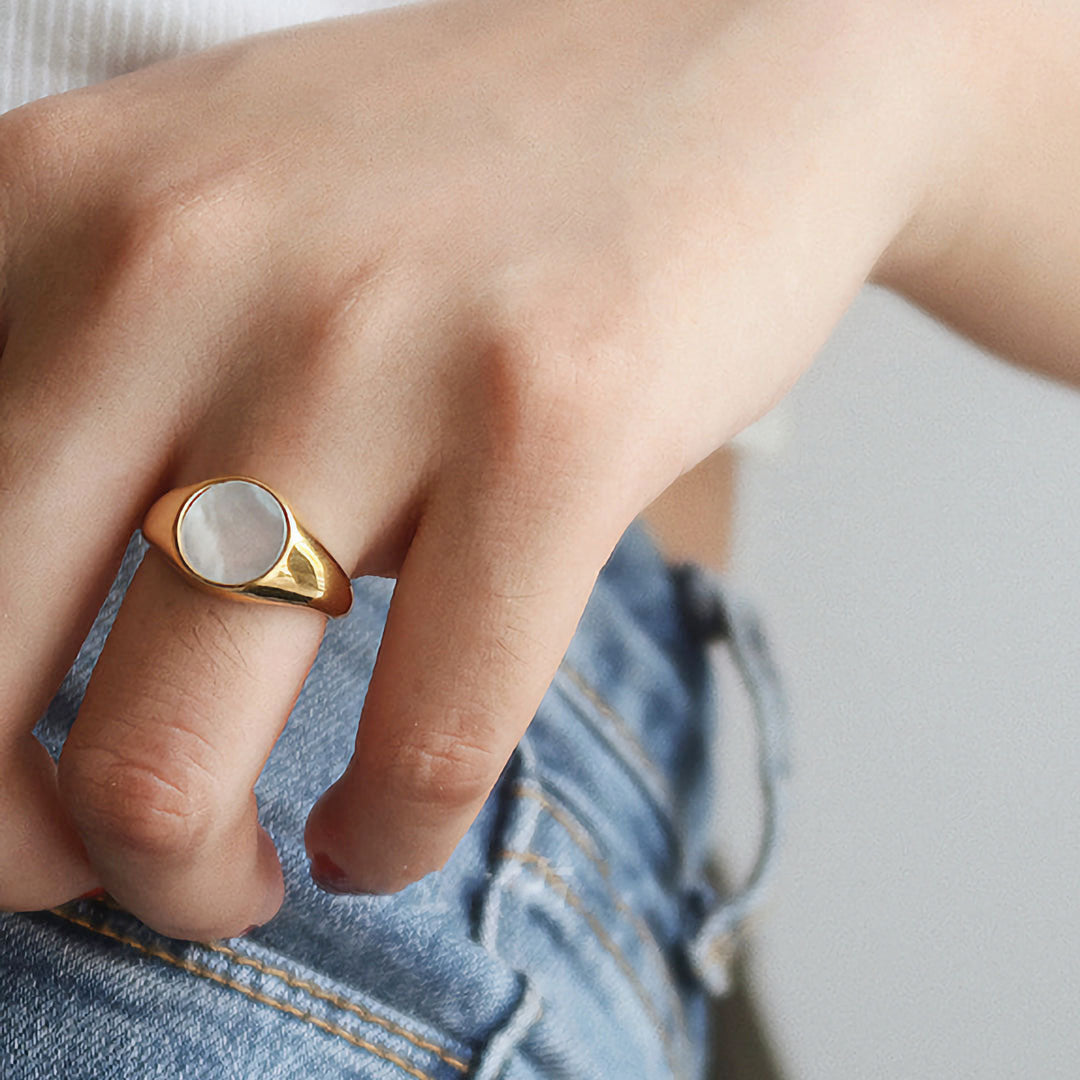 18k Gold Pearl Ring