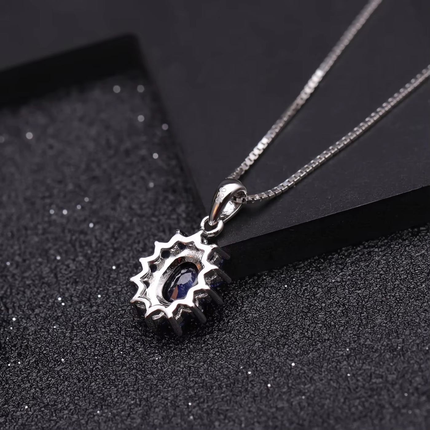 Stylish Blue Sapphire Pendant Necklace