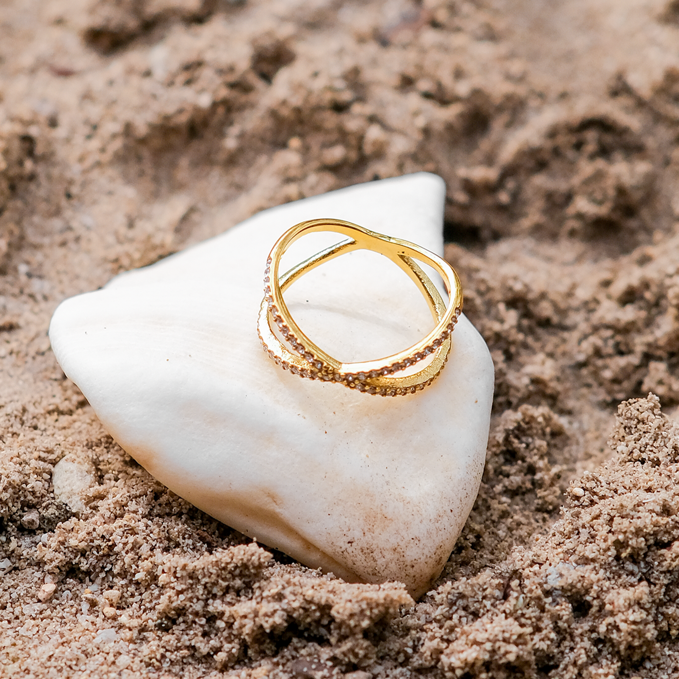 Nia 18k Gold Cross Ring