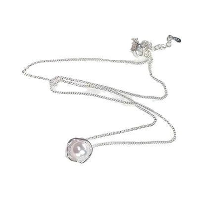 Liselotte Moonstone Pendant Necklace