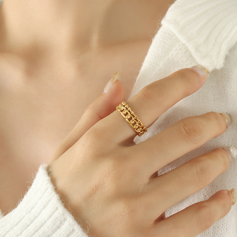 Veras 18k Gold Ring
