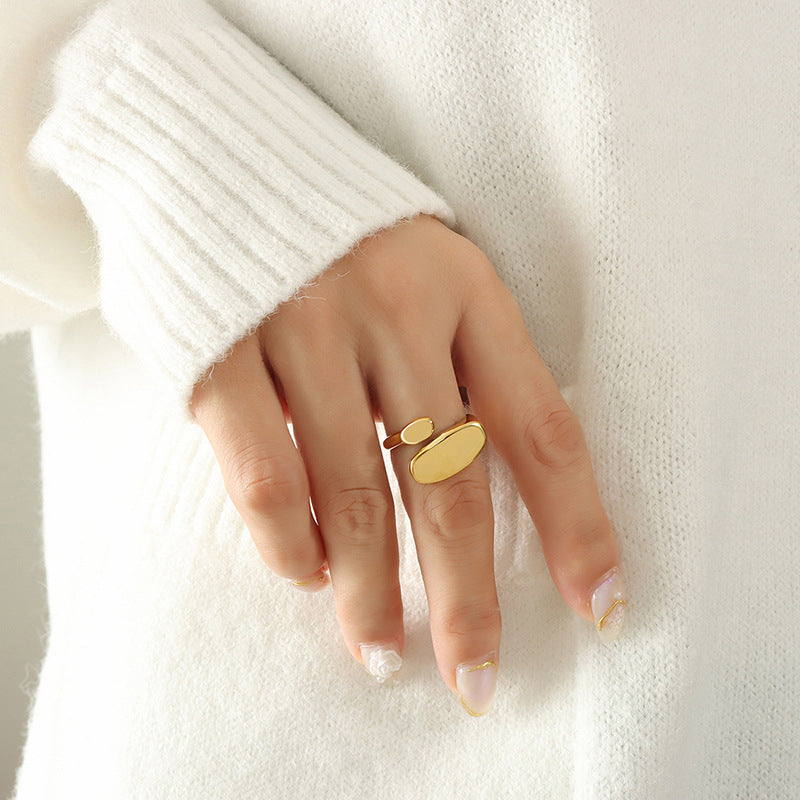 18k Gold Minimalist Odyssey Ring