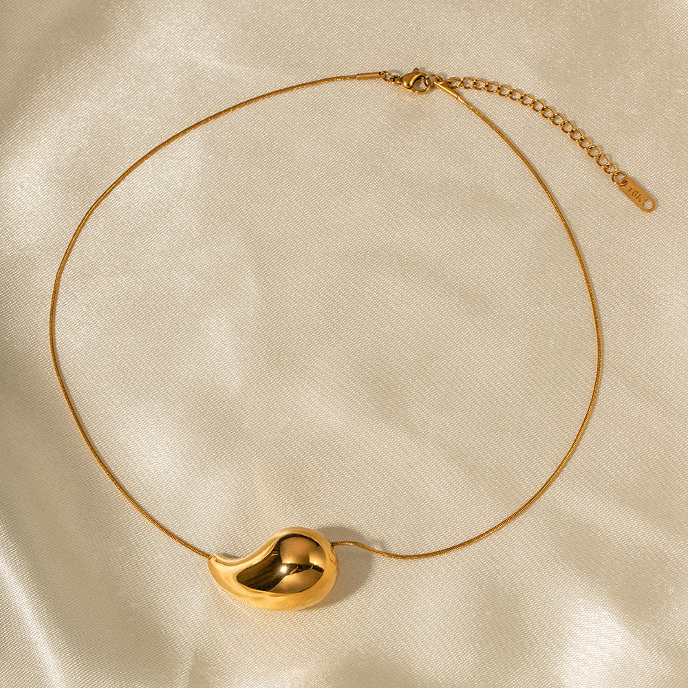 18k Gold Sandy Drop Necklace