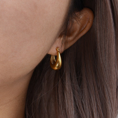 18k Gold Circle-Shaped Evie Hoop Earrings
