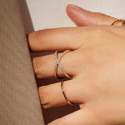 Explore Distinctive | 18K Gold