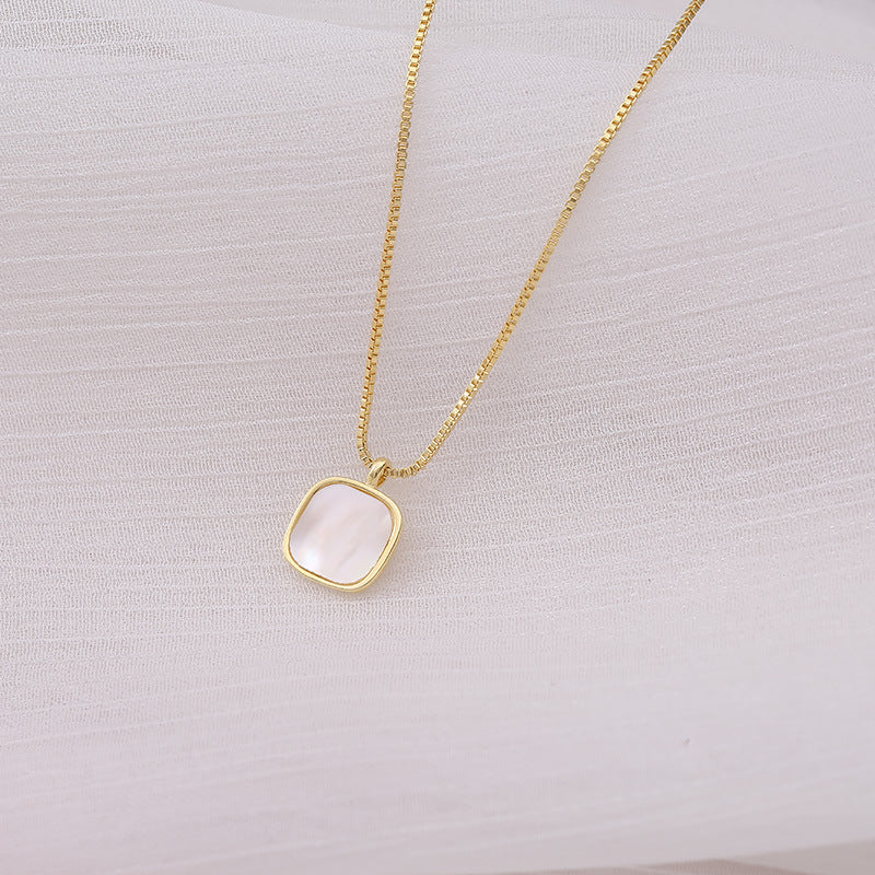 Sophie 18k Gold Necklace with Pearl Pendant