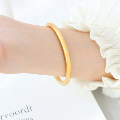 Vivace Minimalist 18k Gold Bracelet