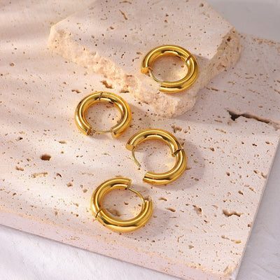 Statement Round Earrings in 18k Gold