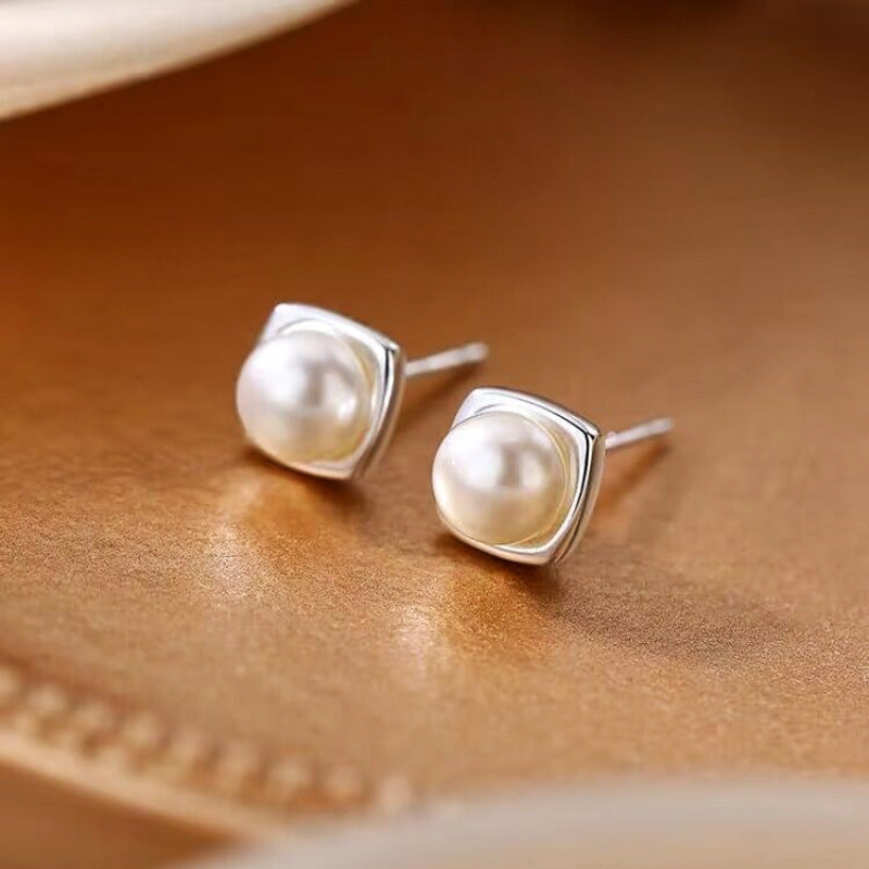 Natural Freshwater Pearl Earrings