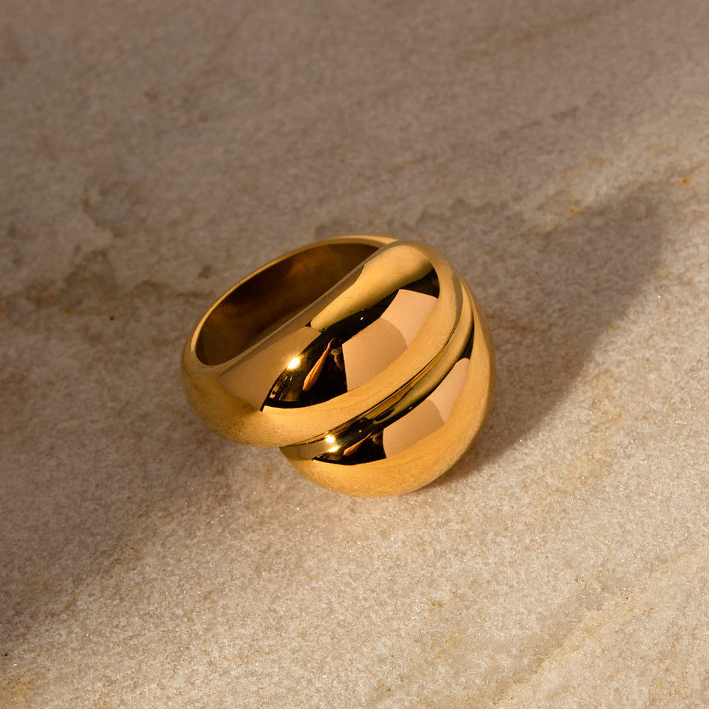 Carys 18k Gold Ring